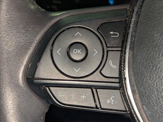 Used 2019 Toyota RAV4 XLE Premium w/ Cold Weather Package image 10
