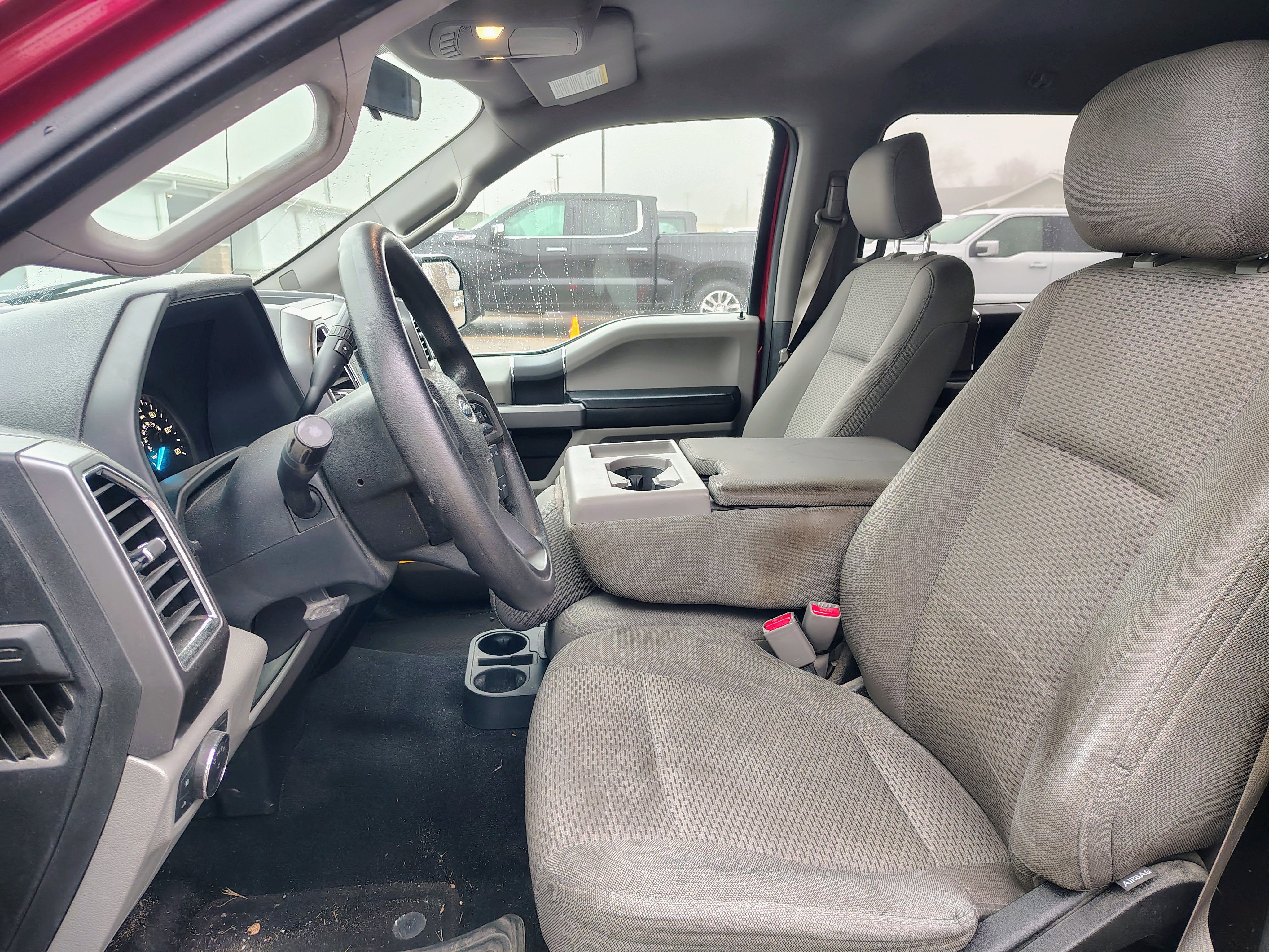 Used 2015 Ford F150 XLT image 12