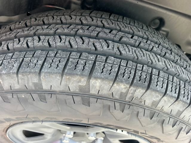 Used 2025 Jeep Wrangler Sport image 44