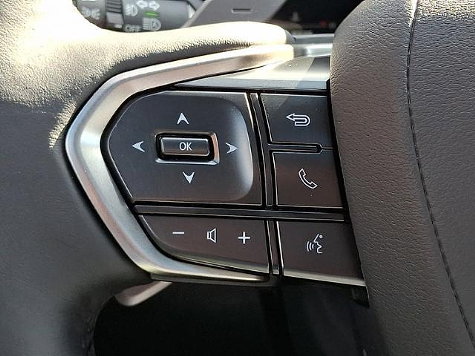 Used 2026 Lexus RX 350h AWD/4WD image 23