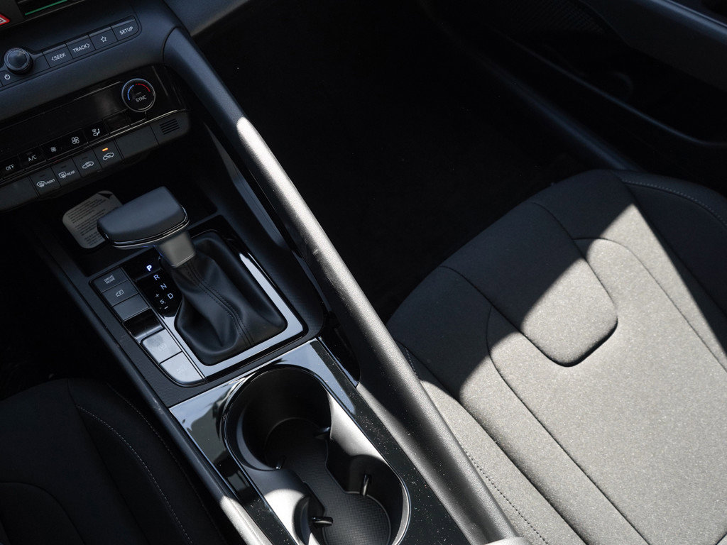 New 2026 Hyundai Elantra Sport image 24