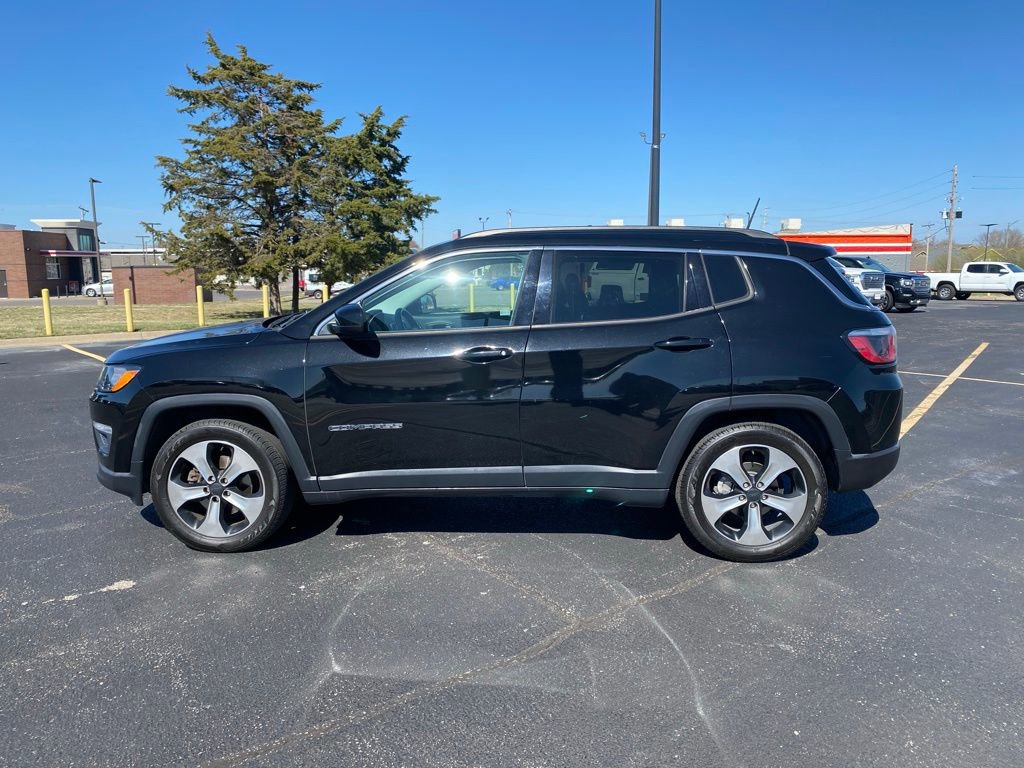 Used 2018 Jeep Compass Latitude w/ Popular Equipment Group image 6
