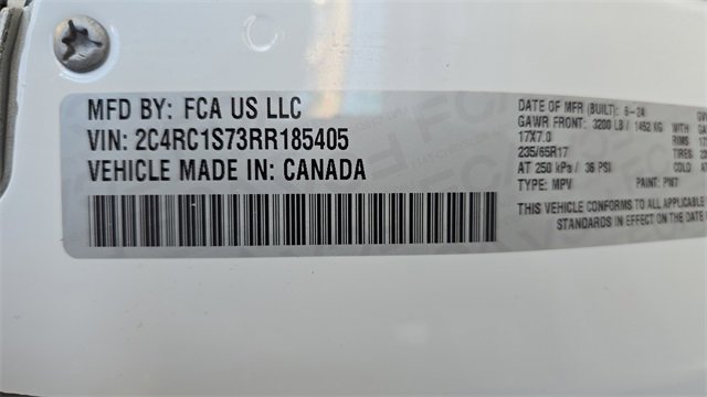 Used 2024 Chrysler Pacifica Select image 32