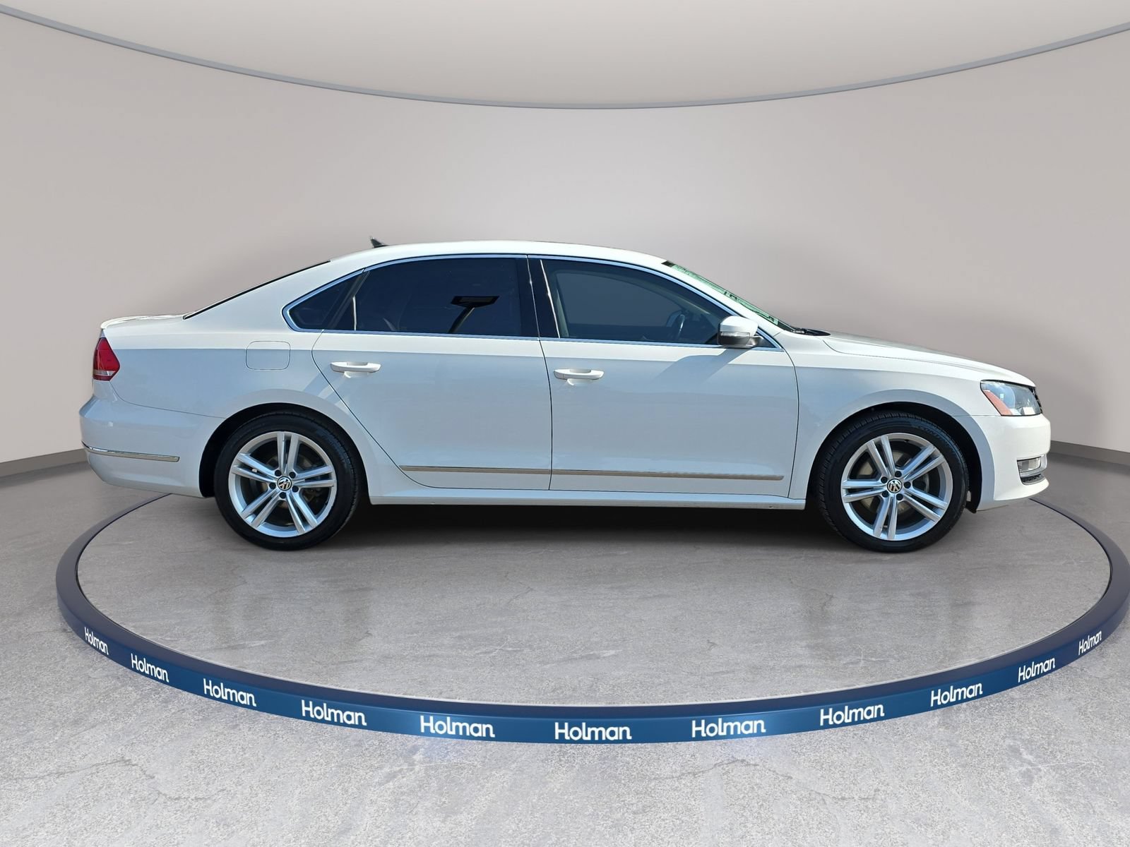 Used 2015 Volkswagen Passat 1.8T SEL Premium FWD image 5