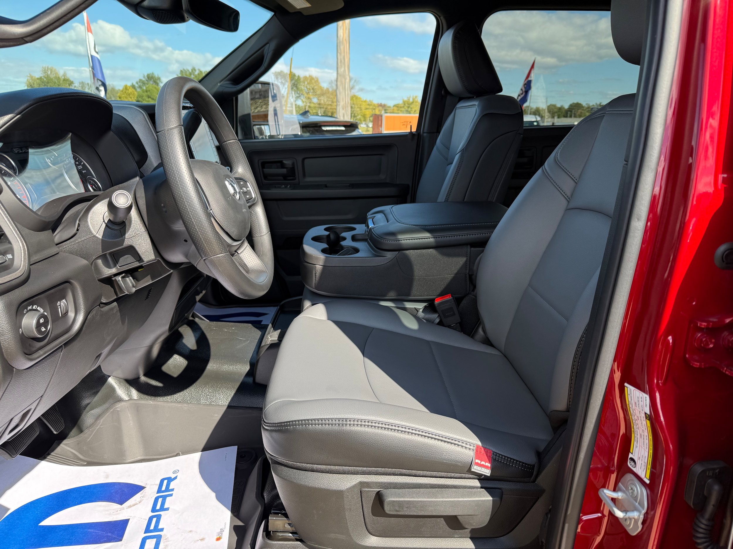 New 2026 RAM 2500 Tradesman AWD/4WD image 8