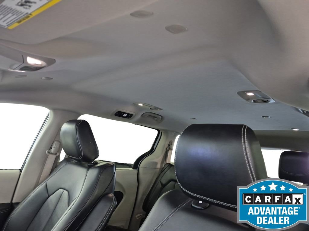 Used 2024 Chrysler Pacifica Touring-L FWD image 22