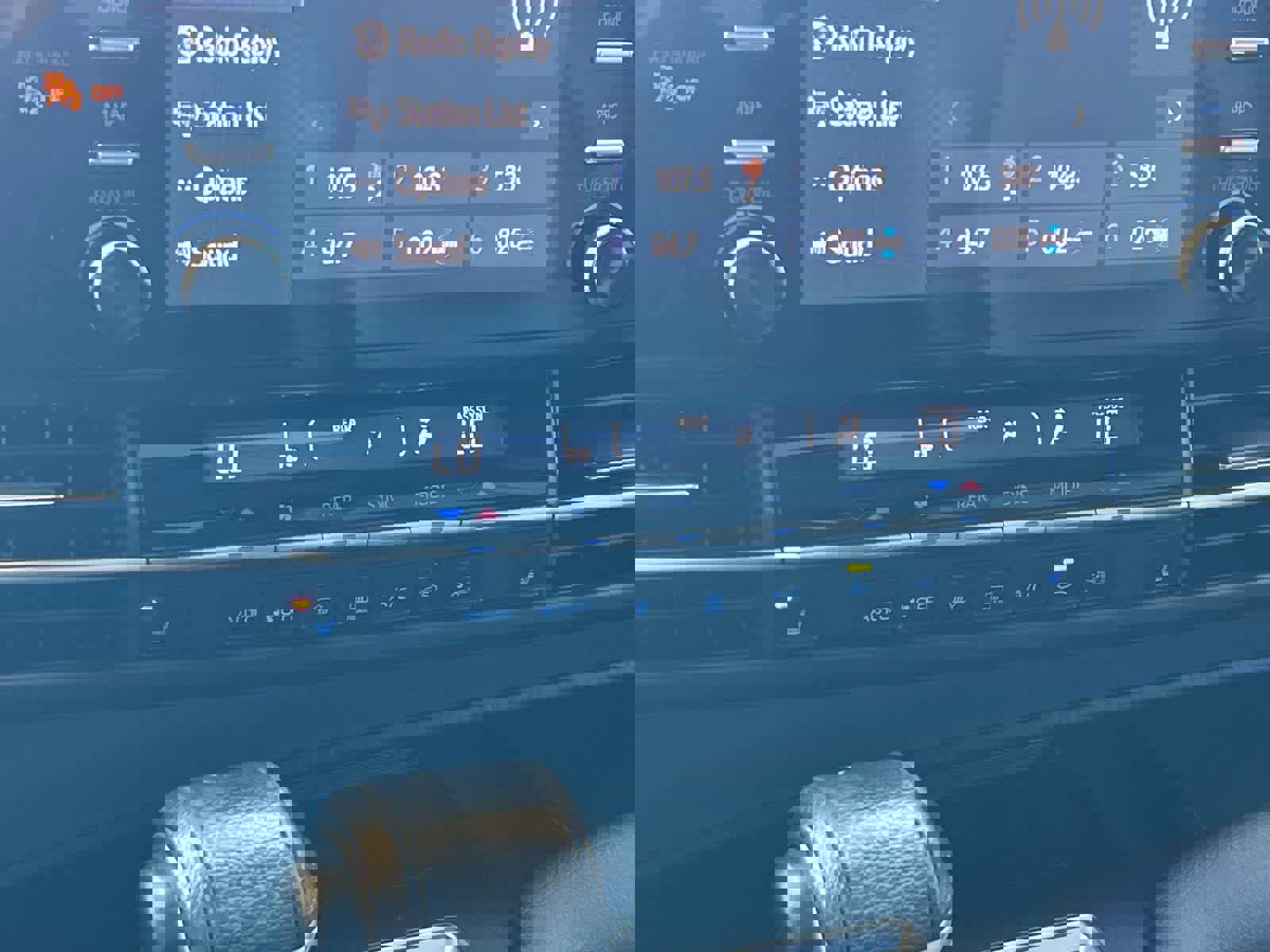 Used 2023 Toyota Sienna XSE w/ XSE Plus Package AWD/4WD image 23