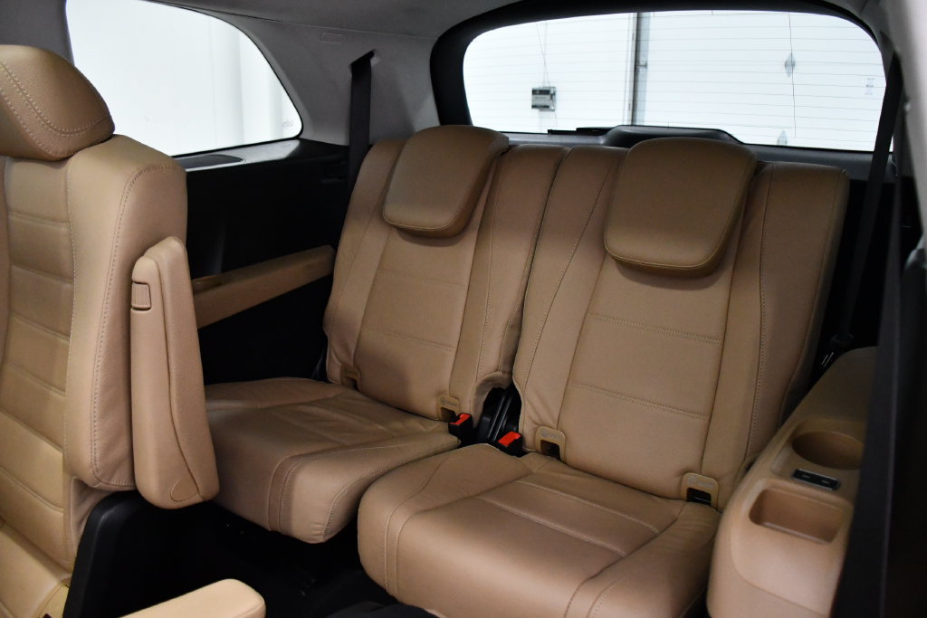 Certified 2024 Mercedes-Benz GLS 450 4MATIC w/ Exclusive Trim Package image 22