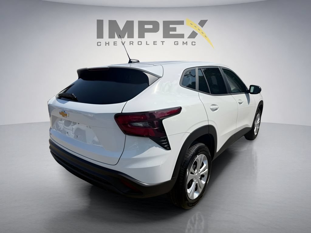 New 2026 Chevrolet Trax LS FWD image 5