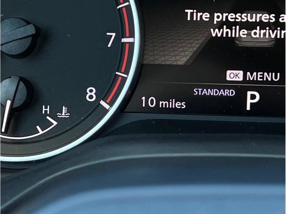 Used 2025 Nissan Rogue SV image 20