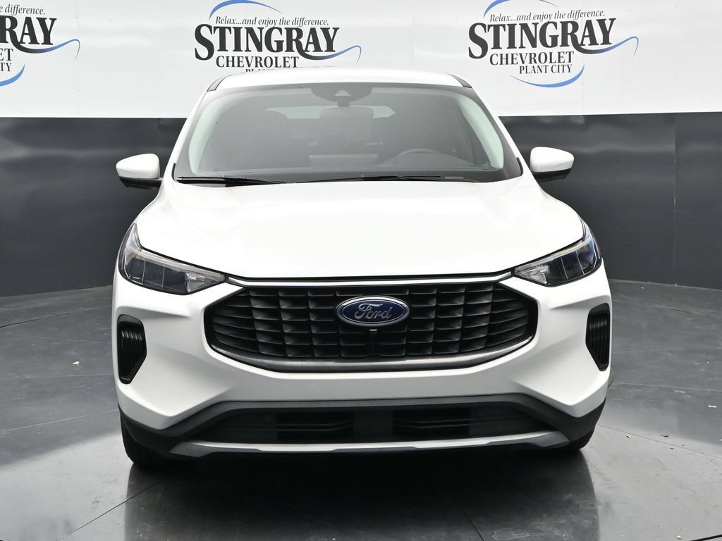 Used 2023 Ford Escape Active w/ Tech Pack #2 FWD image 2
