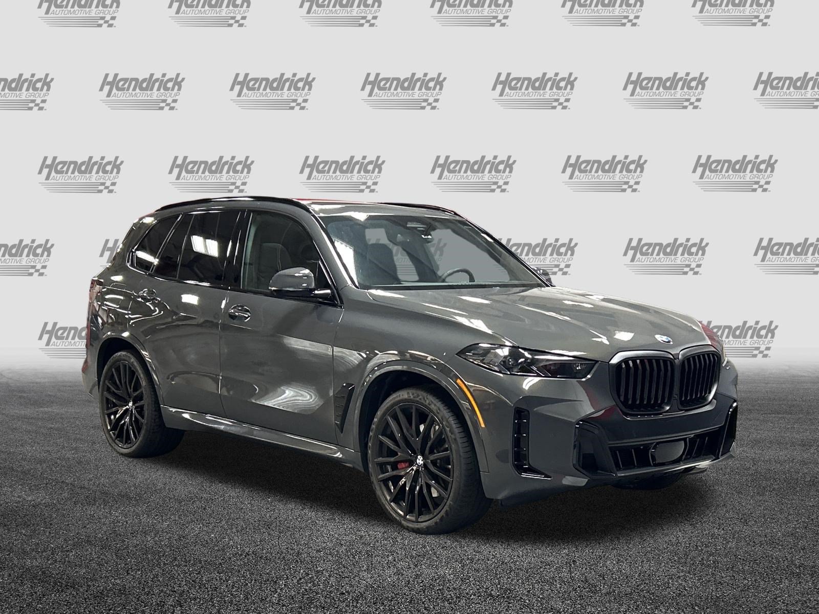 Used 2026 BMW X5 sDrive40i w/ Executive Package RWD image 2