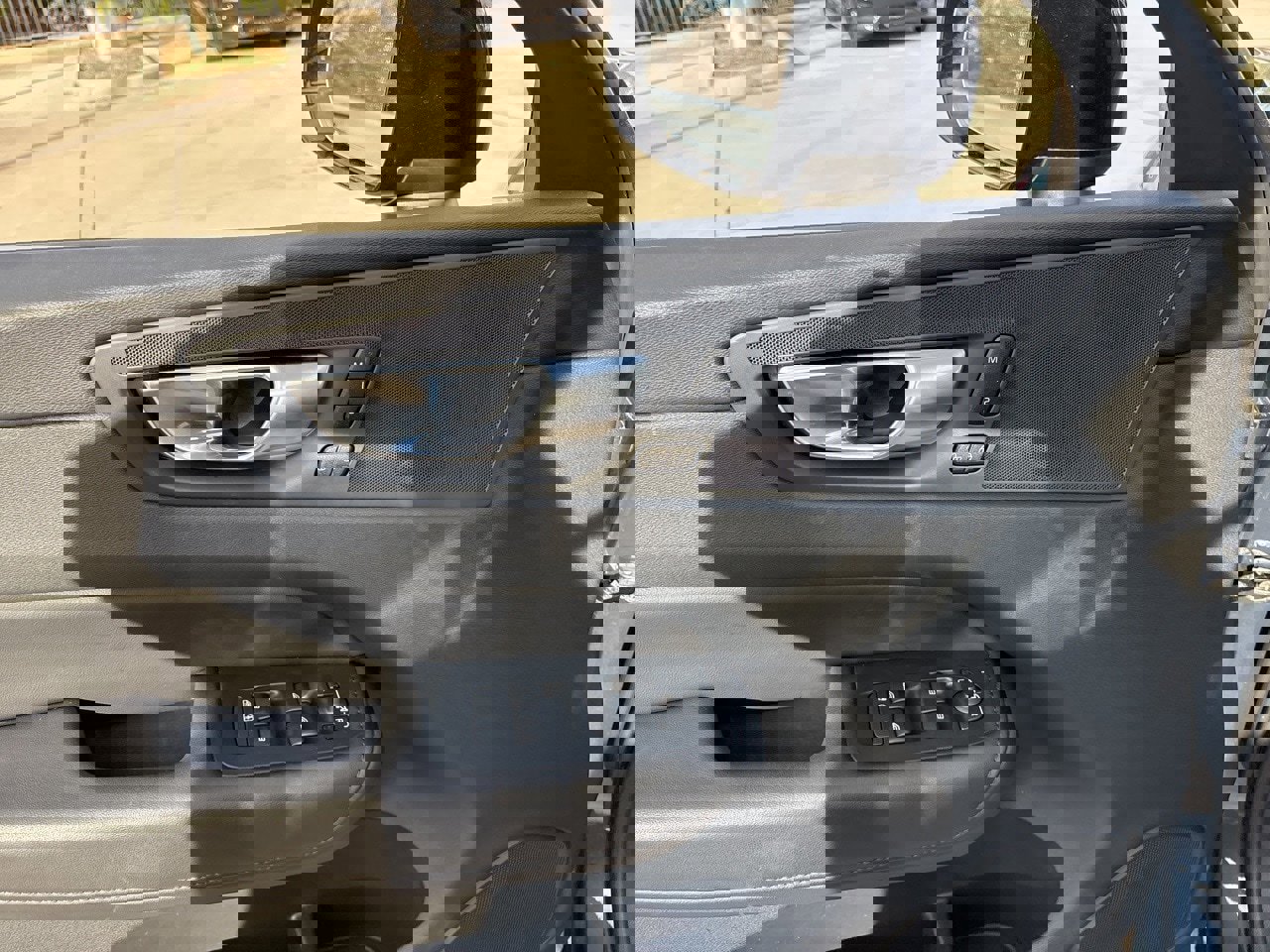 Certified 2024 Volvo XC60 B5 Plus w/ Protection Package Premier image 15