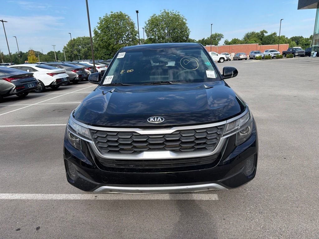 Used 2021 Kia Seltos LX AWD/4WD image 16