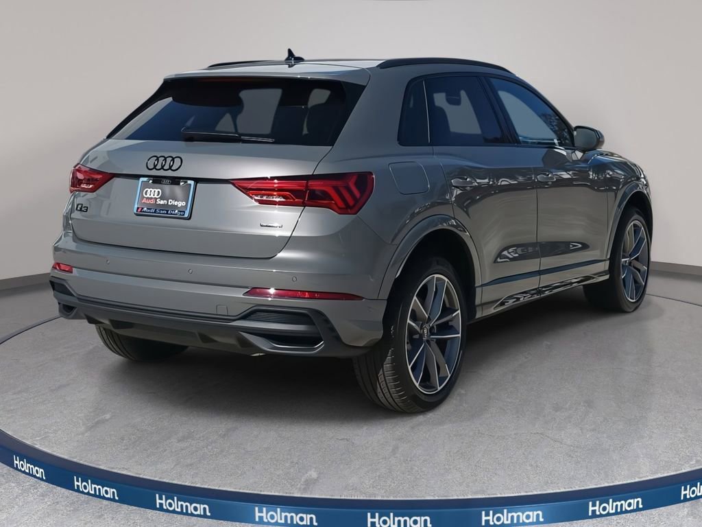 Certified 2025 Audi Q3 2.0T Premium w/ Convenience Package image 3