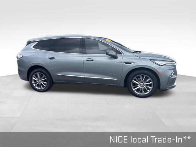 Used 2023 Buick Enclave Avenir w/ Avenir Technology Package image 21