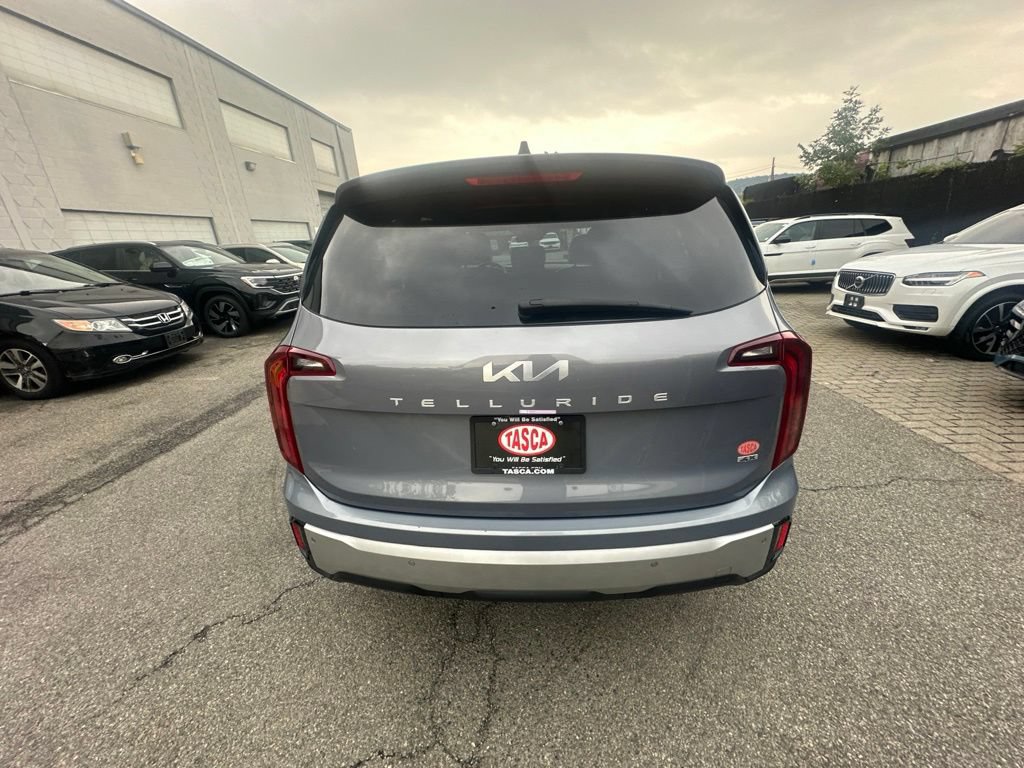 Used 2024 Kia Telluride LX AWD/4WD image 5
