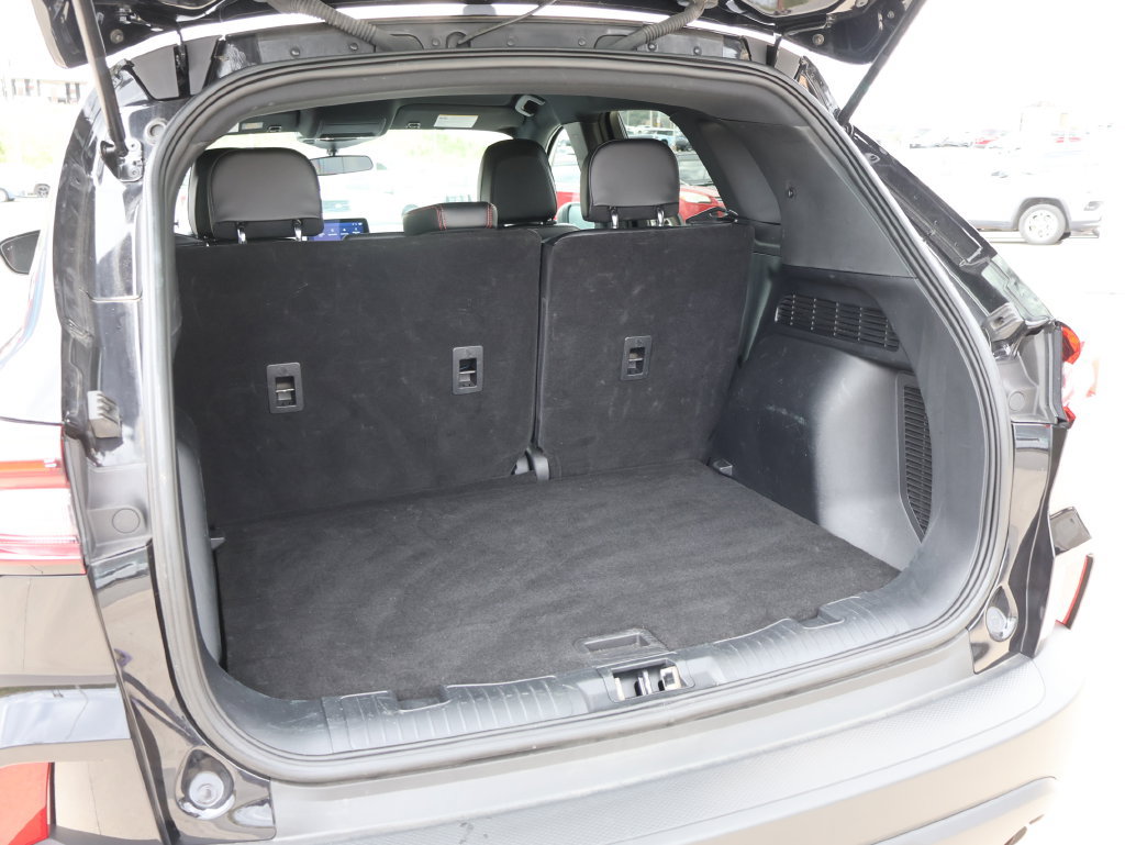 Used 2025 Ford Escape ST-Line AWD/4WD image 14