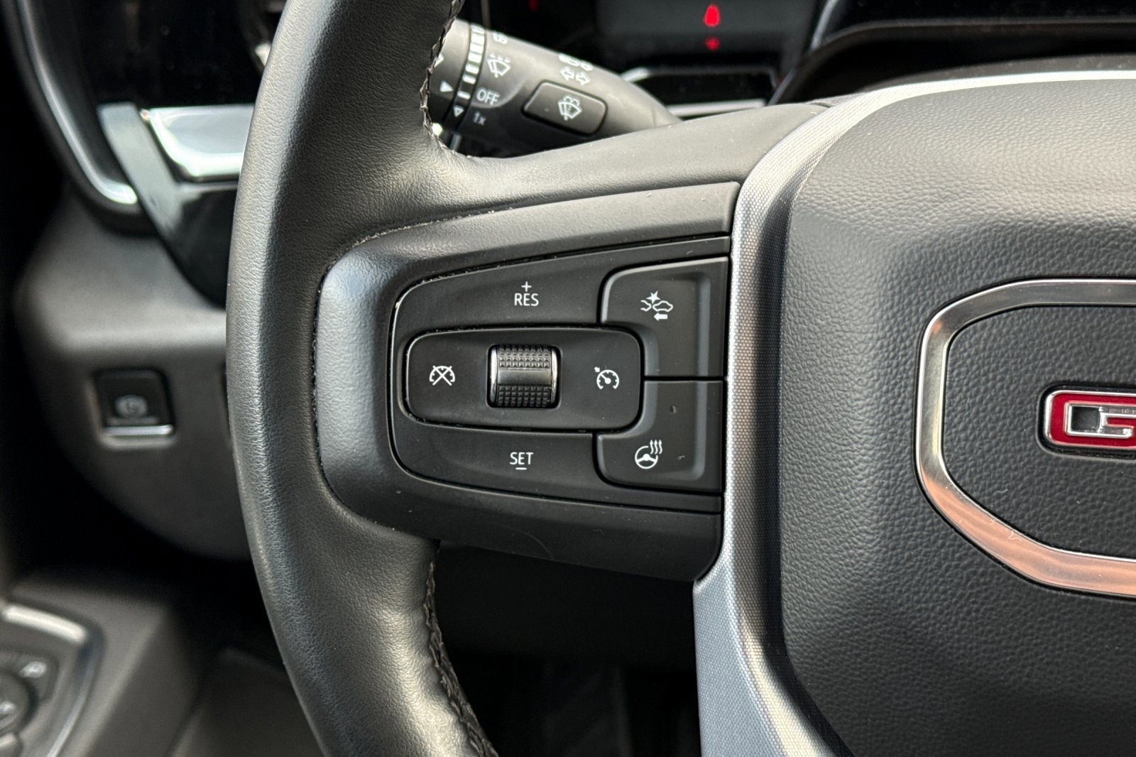 Used 2023 GMC Sierra 1500 Elevation image 30