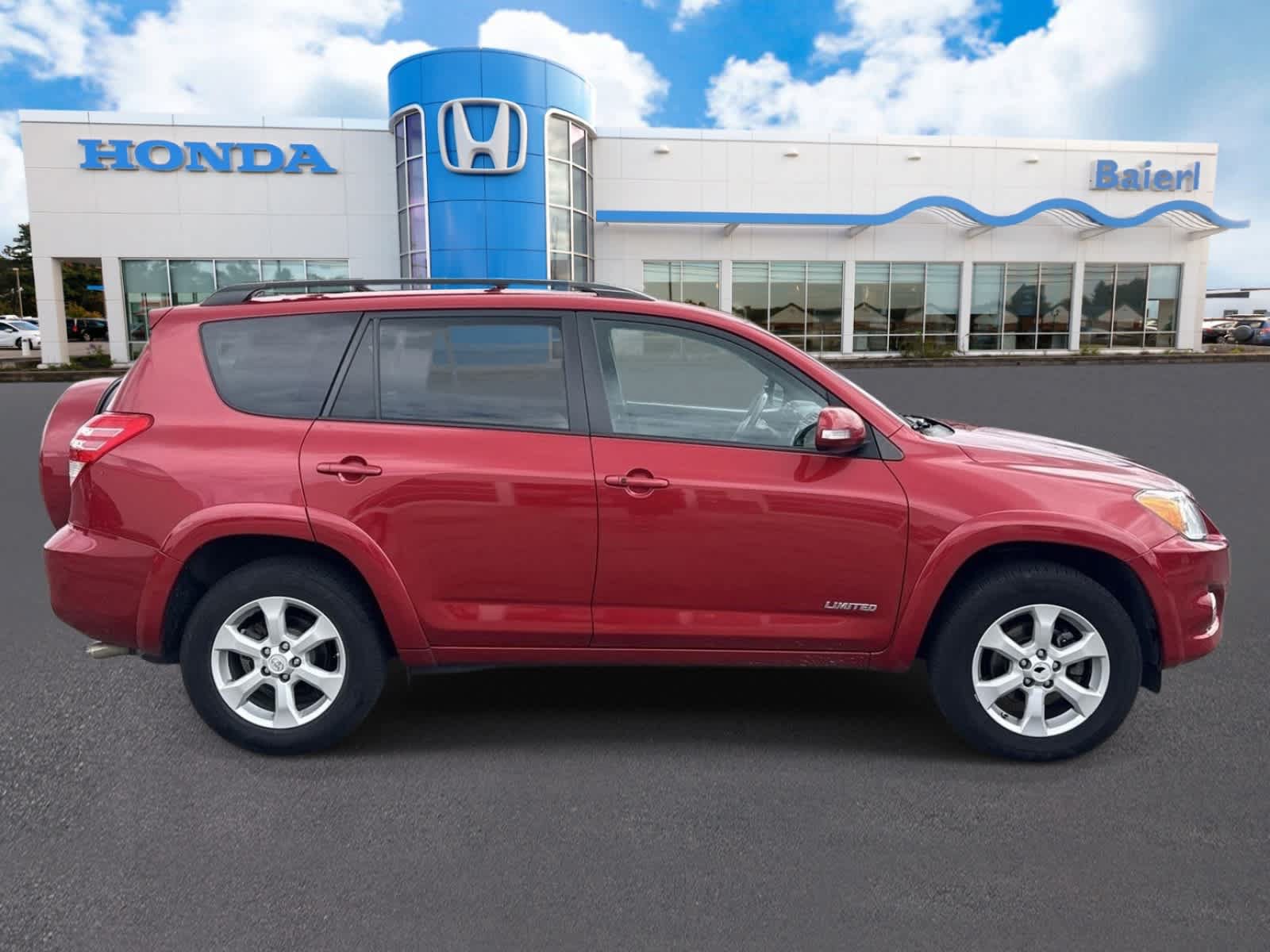 Used 2012 Toyota RAV4 Limited w/ Navigation Value Pkg AWD/4WD image 6
