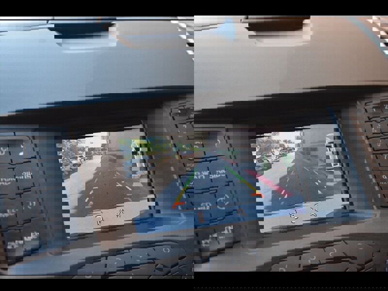 Used 2016 Ford Edge SEL image 10