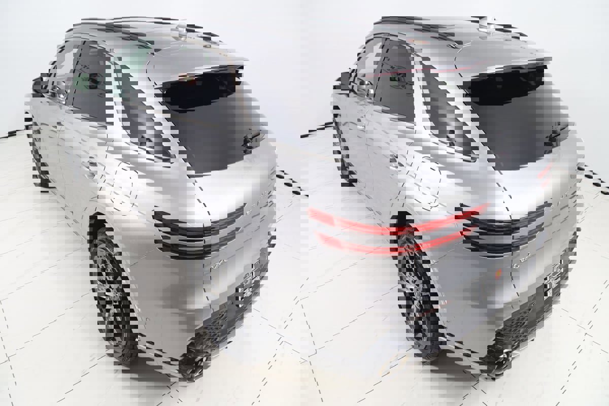 Used 2023 Genesis GV70 2.5T w/ Sport Prestige Package image 28