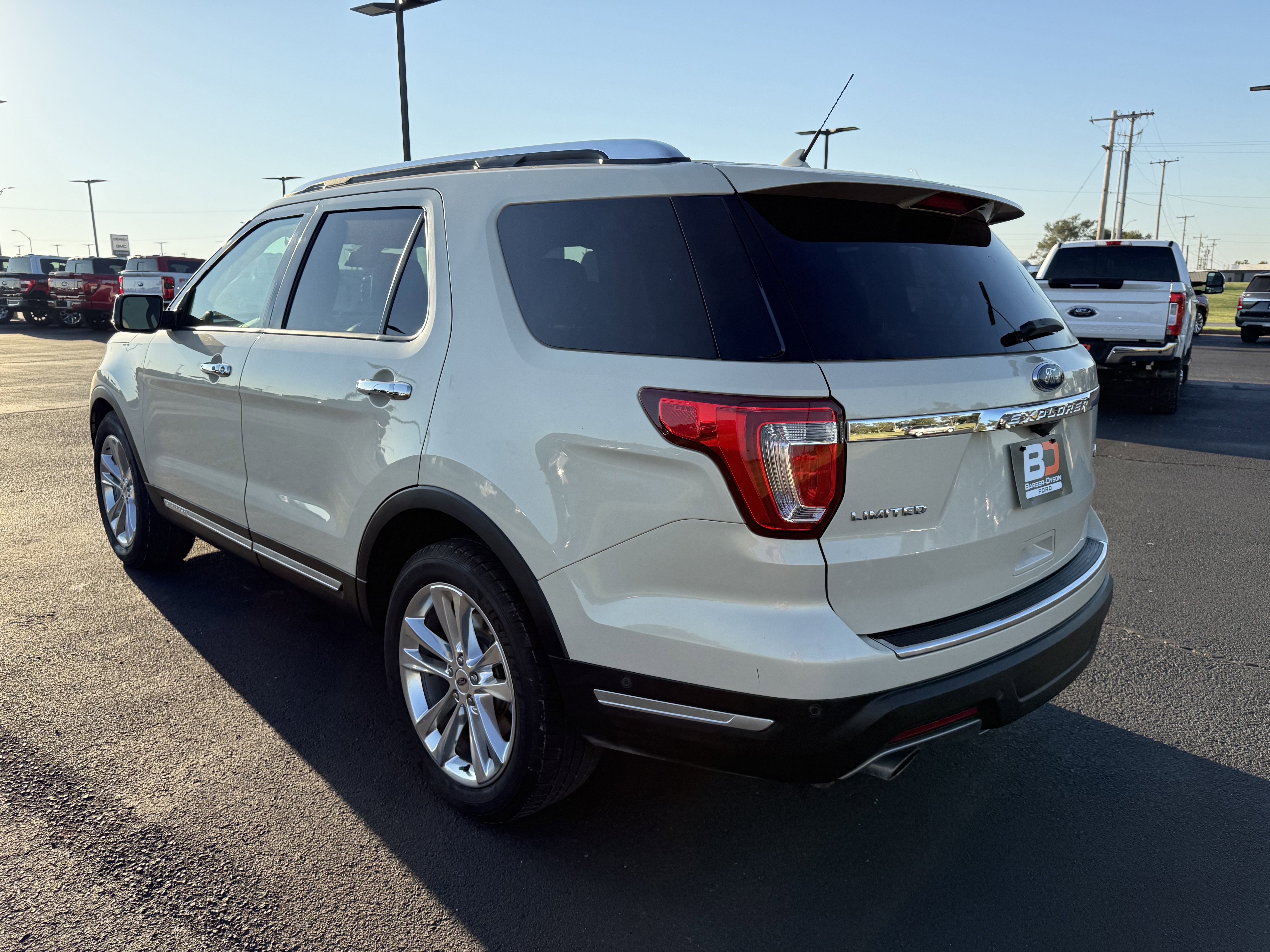 Used 2018 Ford Explorer Limited w/ Equipment Group 301A image 4