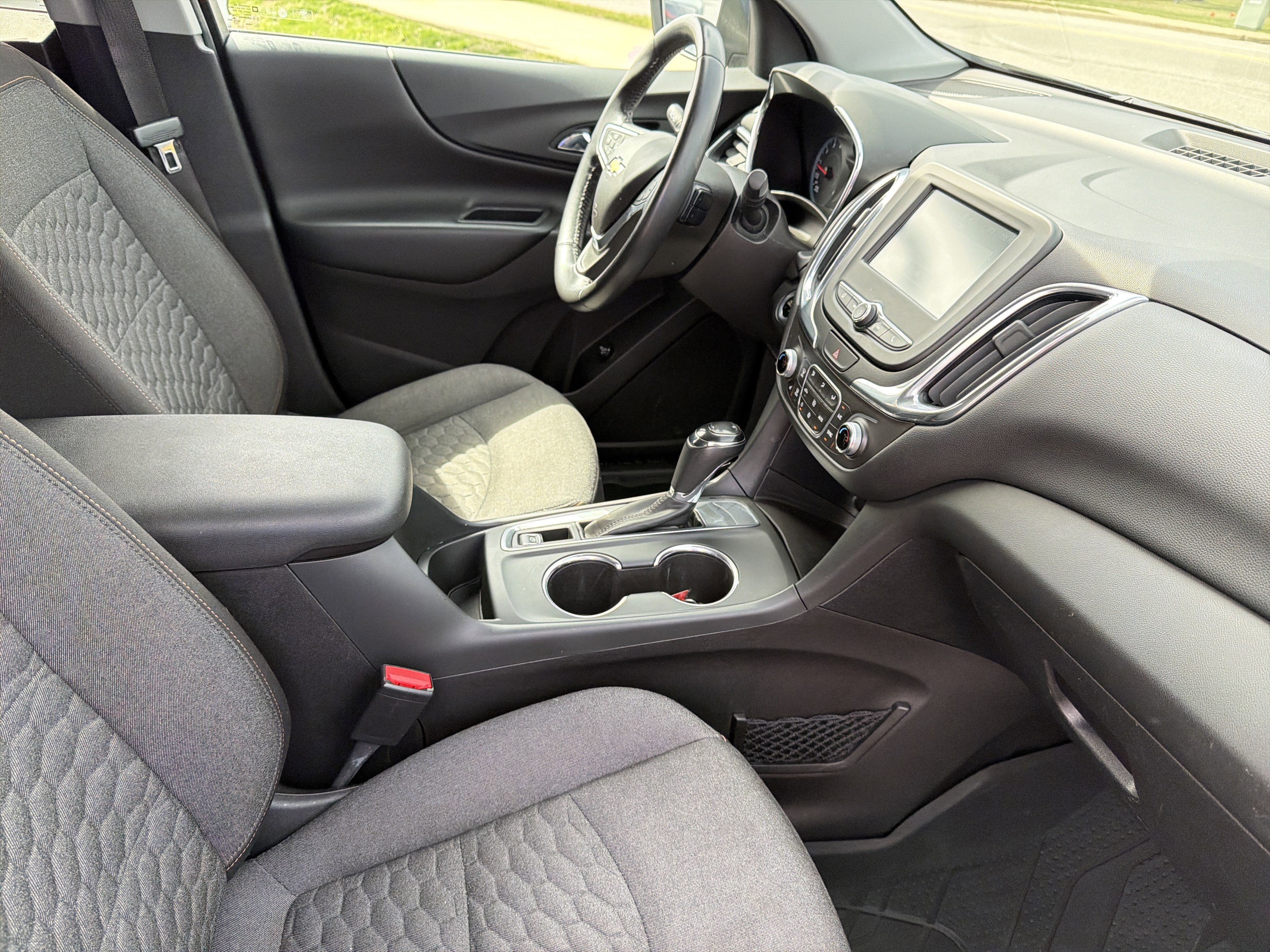 Used 2018 Chevrolet Equinox LT image 66