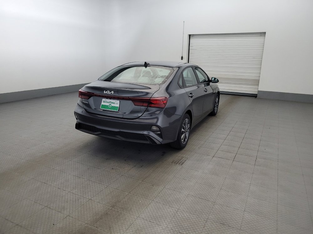 Used 2023 Kia Forte LXS FWD image 9