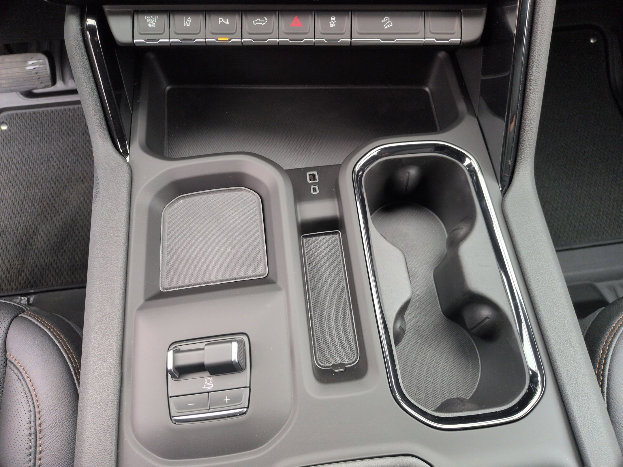 New 2026 GMC Sierra 2500 AT4 w/ AT4 Premium Plus Package image 14