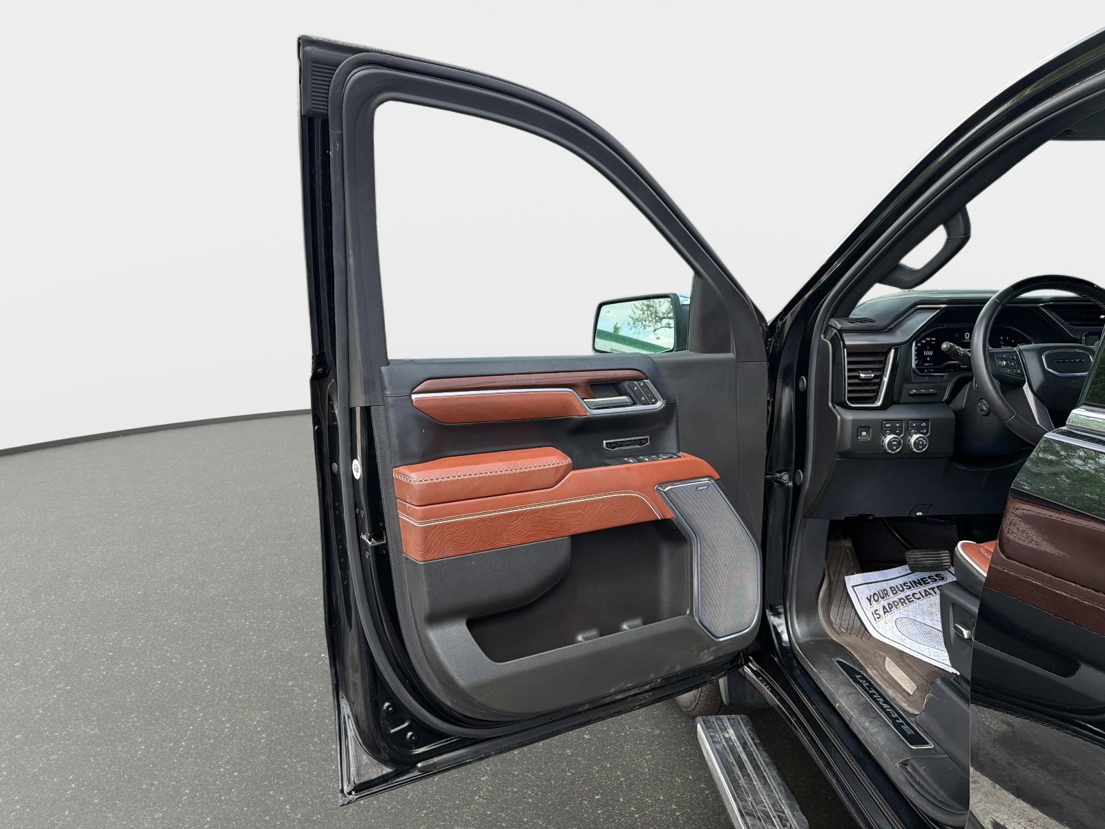 Used 2025 GMC Sierra 1500 Denali Ultimate image 37