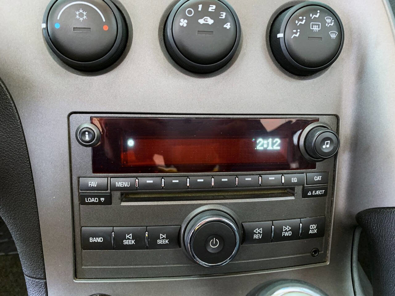 Used 2007 Pontiac Solstice Convertible w/ Premium Package image 13