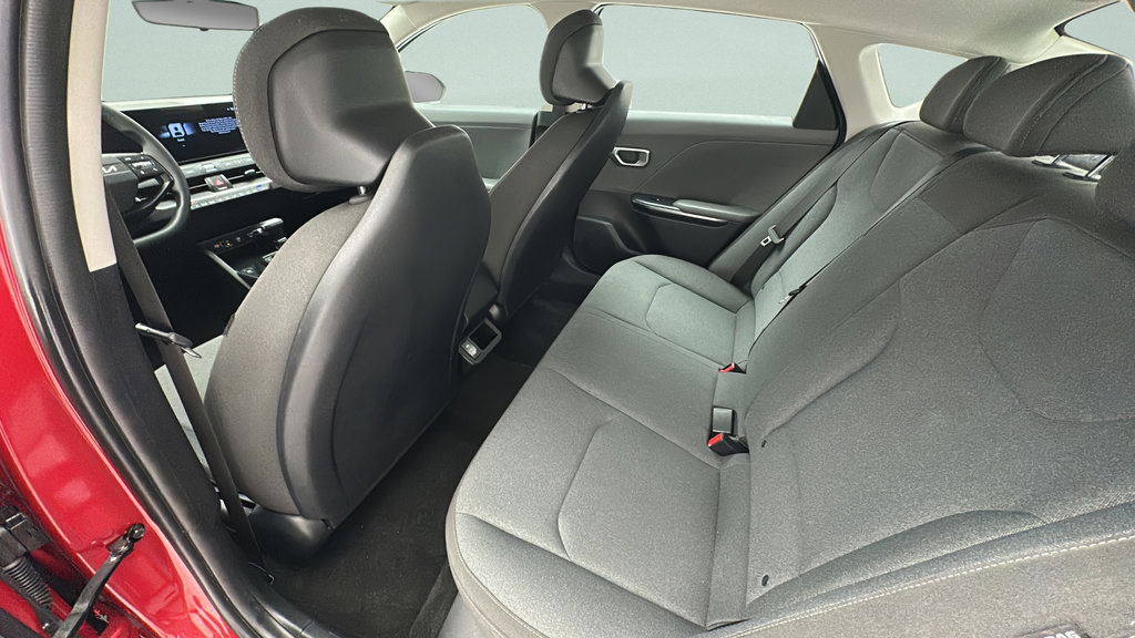 Used 2025 Kia K4 FWD image 10