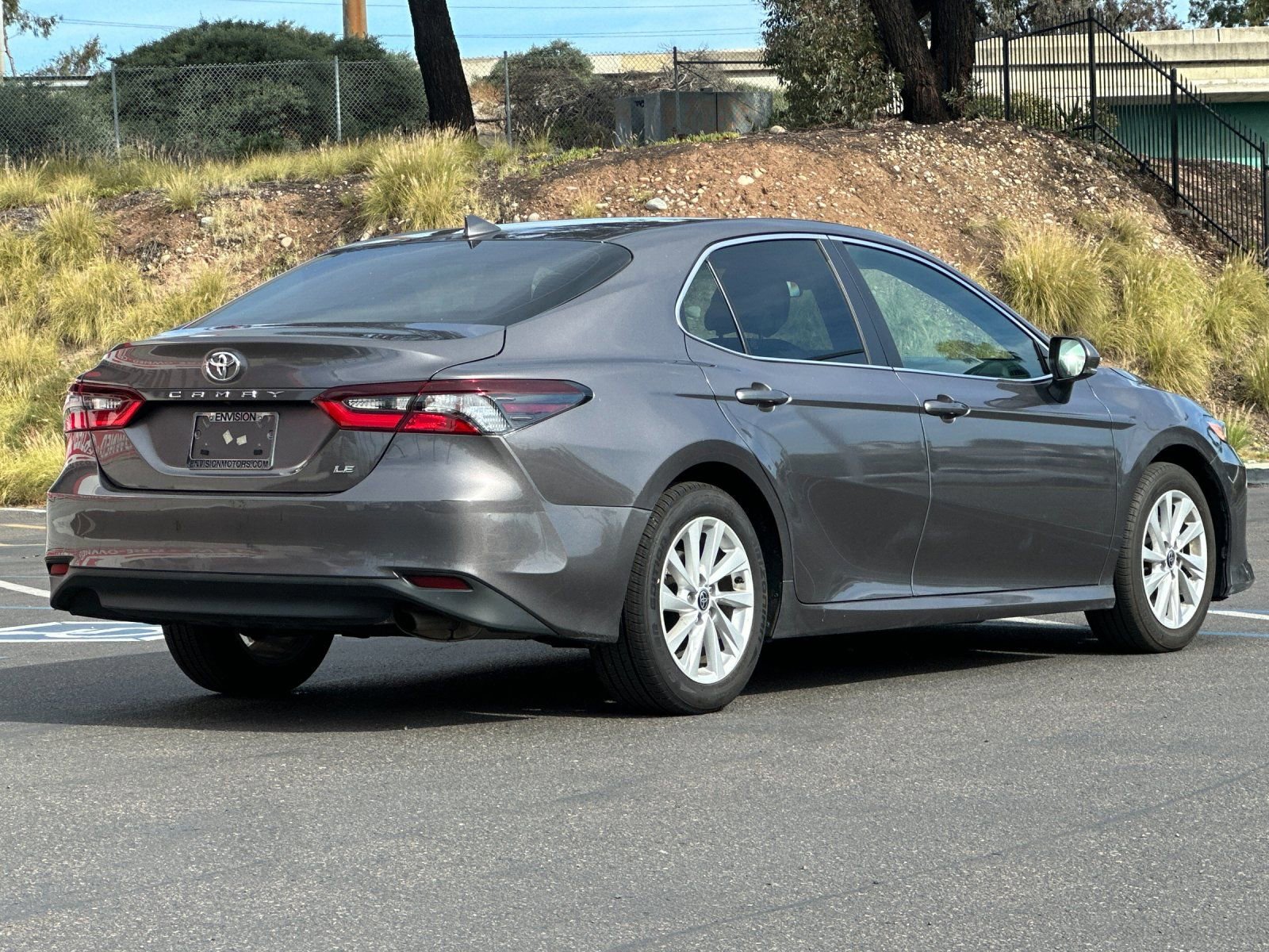 Used 2024 Toyota Camry LE FWD image 5