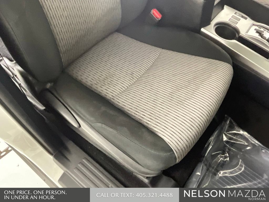 Used 2016 Toyota 4Runner SR5 AWD/4WD image 27
