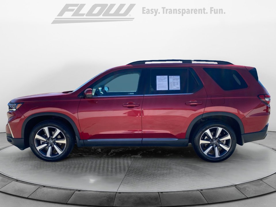 Certified 2025 Honda Pilot Touring image 5