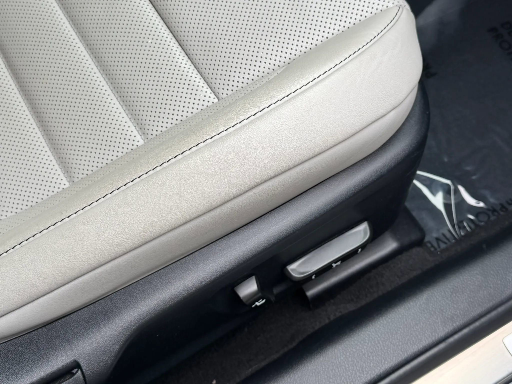 Used 2015 Lexus IS 350 AWD w/ F-Sport Package image 22