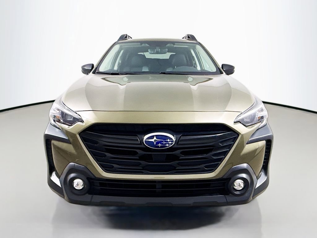 Used 2025 Subaru Outback Onyx Edition image 2