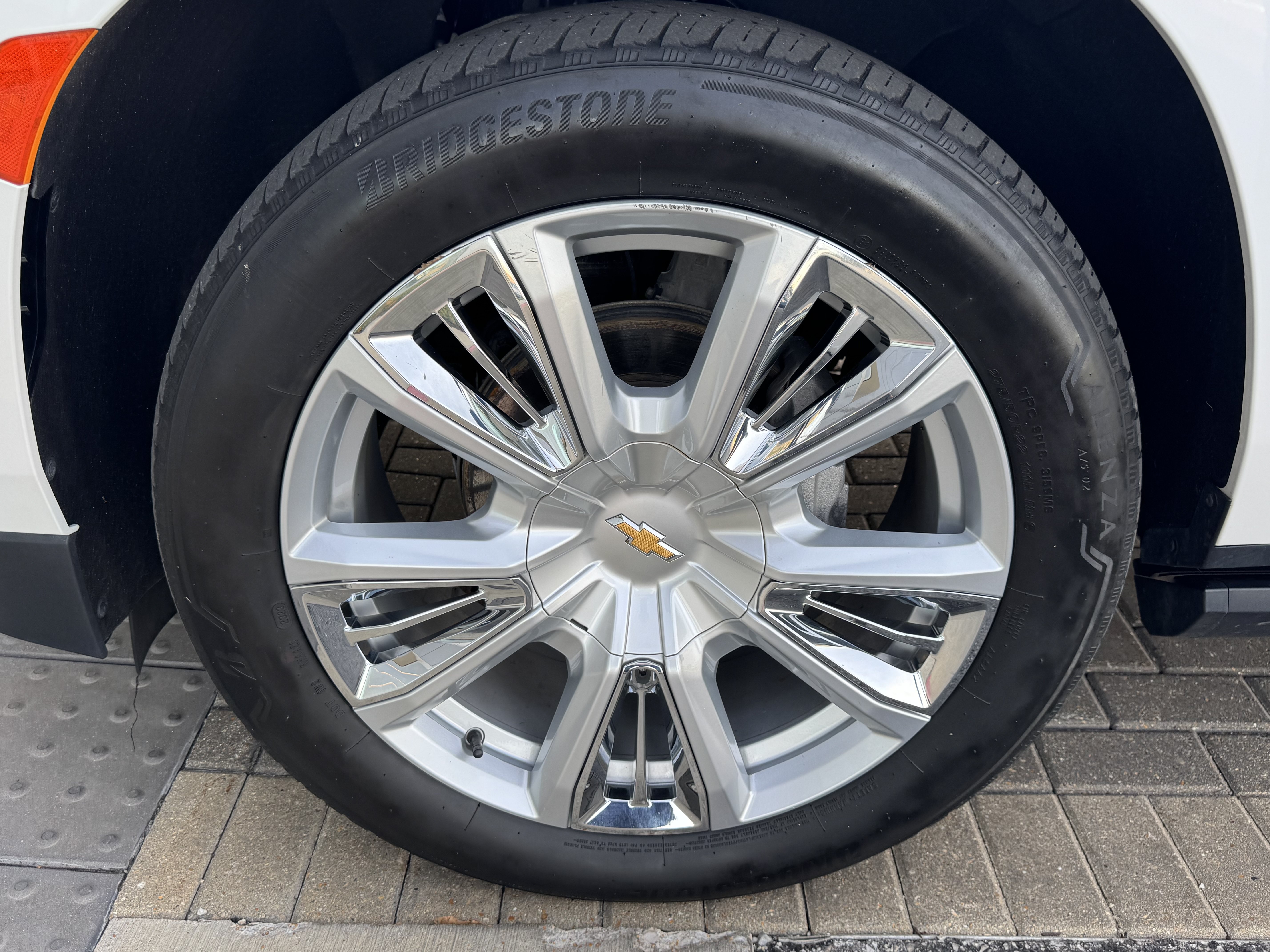 Used 2023 Chevrolet Tahoe High Country AWD/4WD image 9
