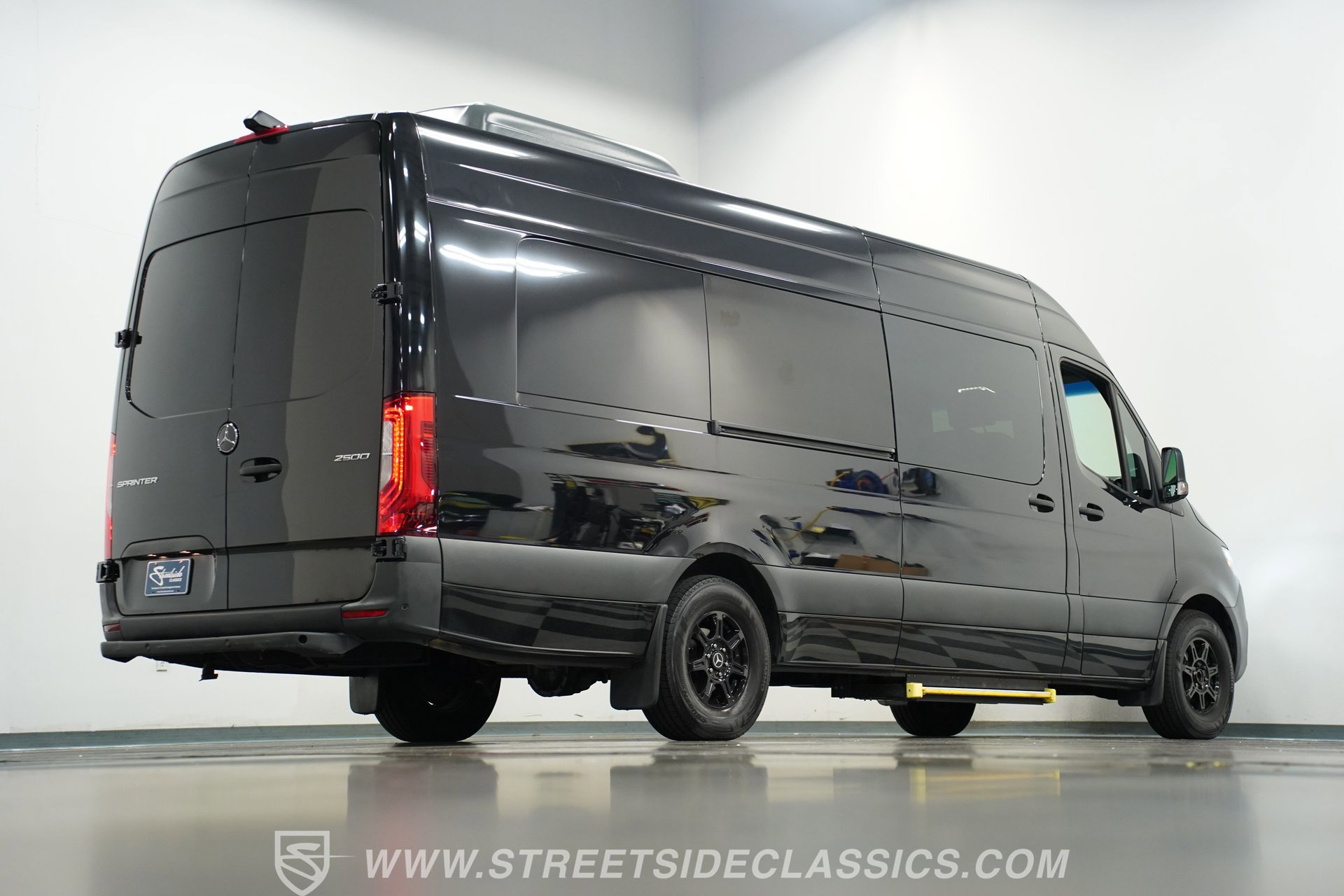 Used 2022 Mercedes-Benz Sprinter 2500 image 24