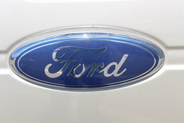 Used 2010 Ford F150 XLT image 19