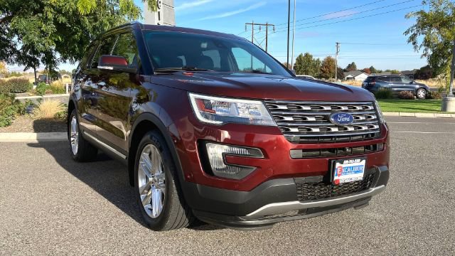 Used 2016 Ford Explorer Limited w/ Equipment Group 301A AWD/4WD image 4