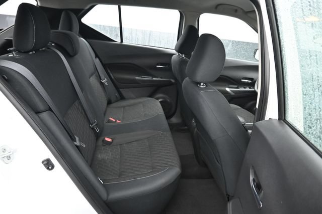 Used 2023 Nissan Kicks SV FWD image 7