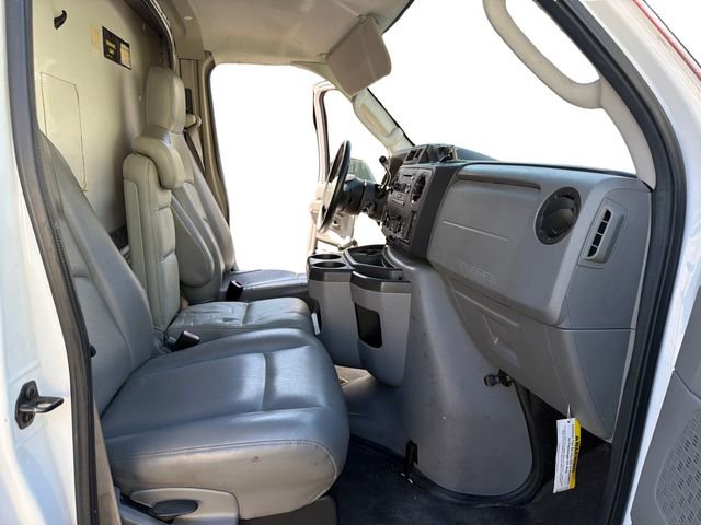 Used 2009 Ford E-350 and Econoline 350 Super Duty image 14
