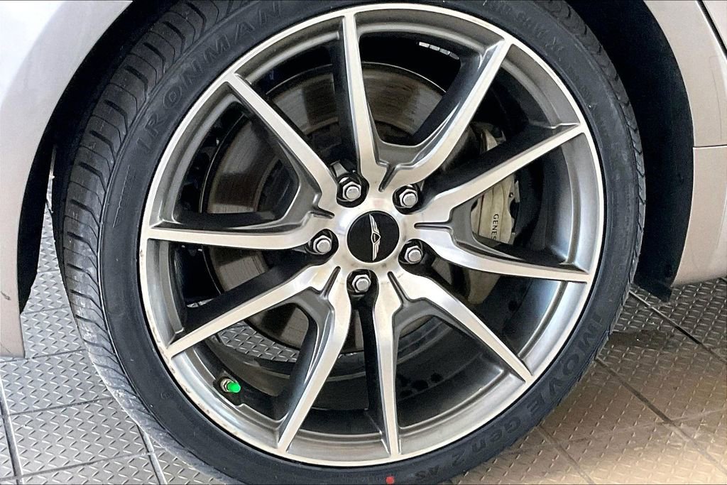 Used 2025 Genesis G70 2.5T AWD/4WD image 35