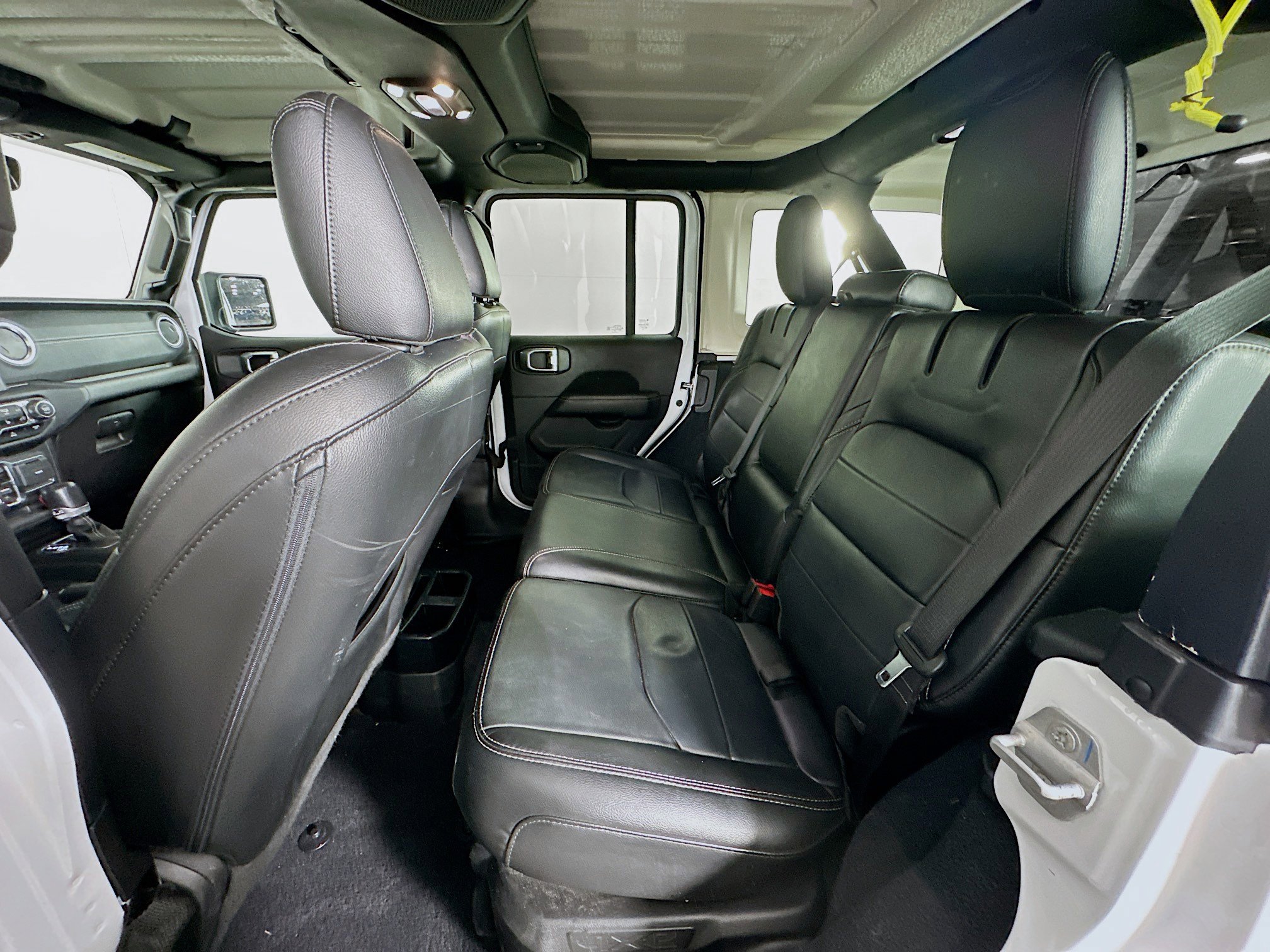 Used 2022 Jeep Wrangler Sahara w/ Cold Weather Group image 27