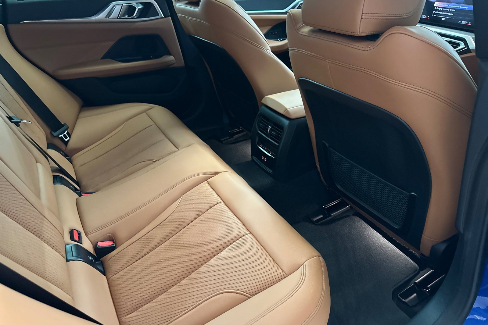 Certified 2022 BMW i4 eDrive40 w/ M Sport Package image 30