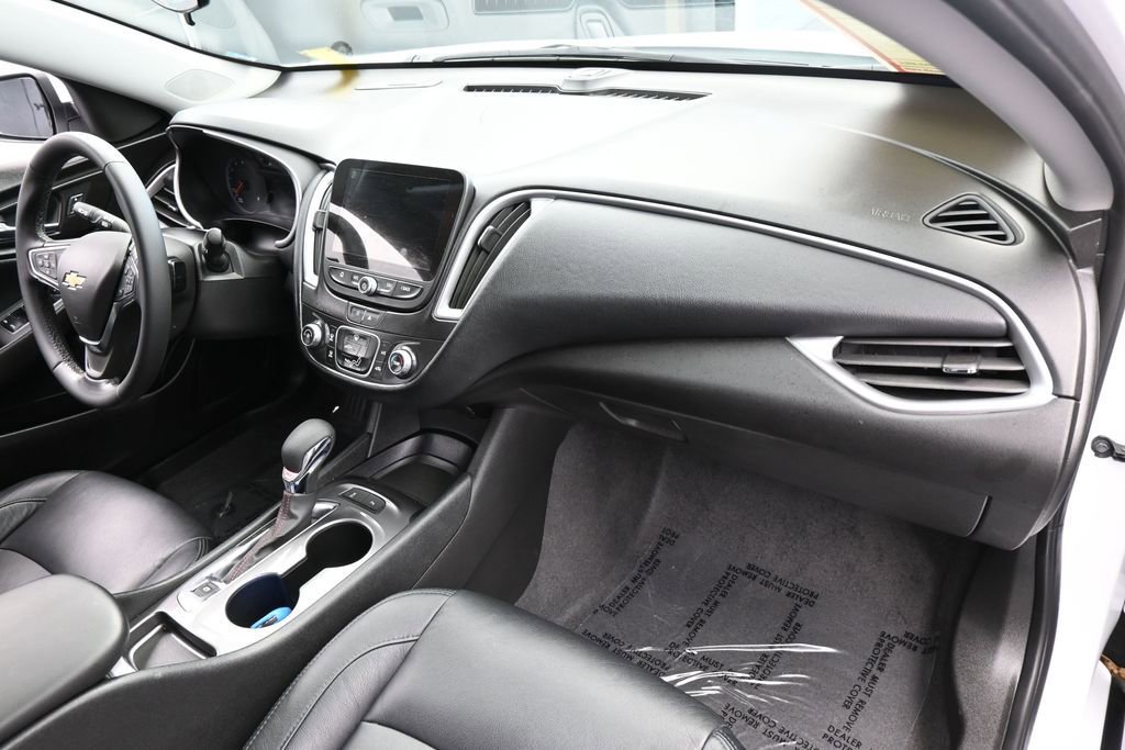 Used 2024 Chevrolet Malibu RS FWD image 38