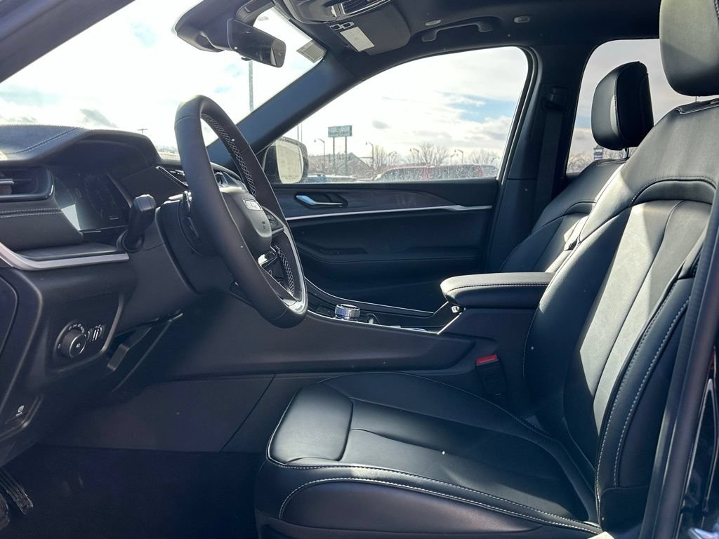 New 2026 Jeep Grand Cherokee Limited AWD/4WD image 11
