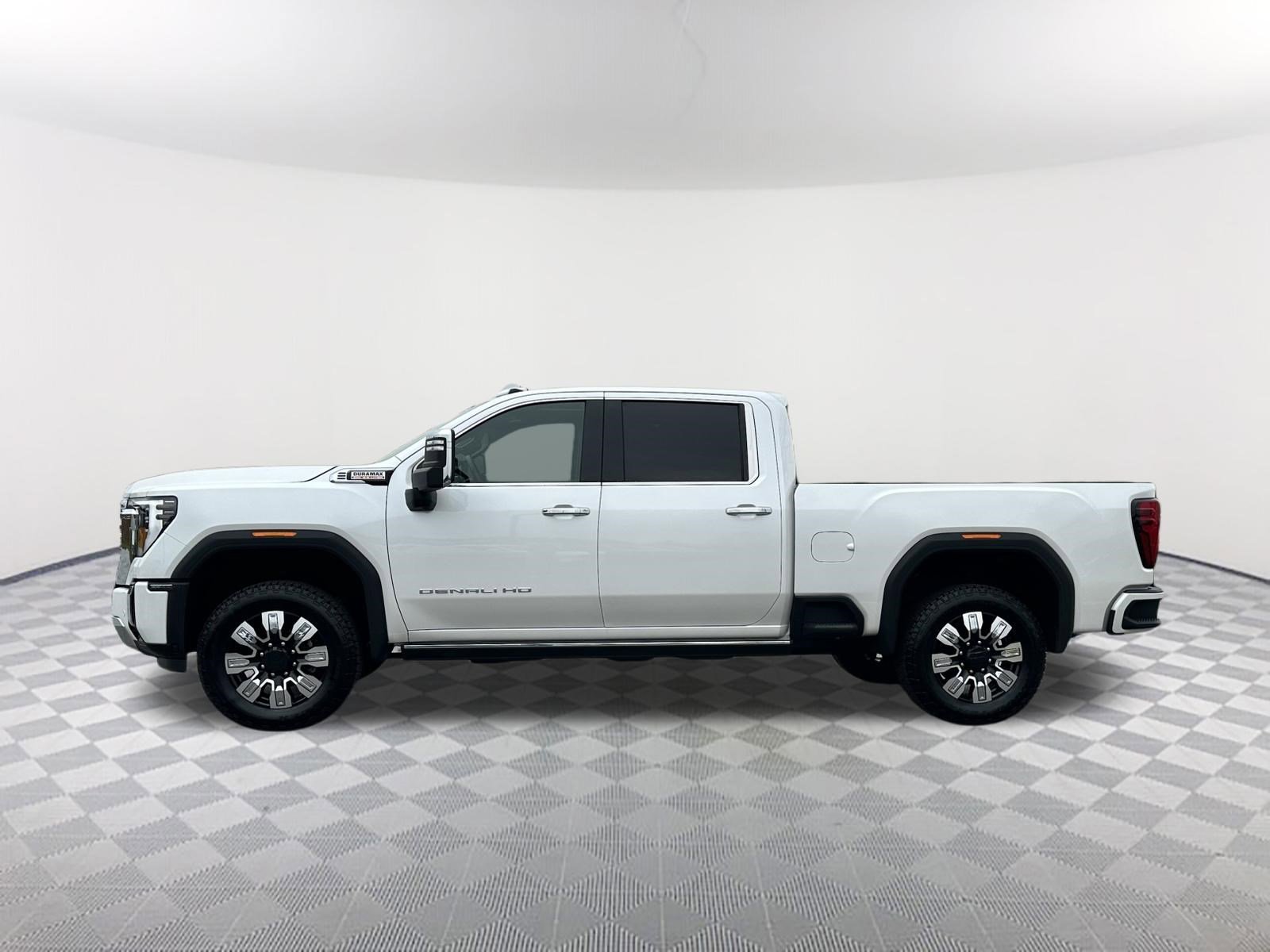 Used 2025 GMC Sierra 2500 Denali w/ Denali Reserve Package image 11